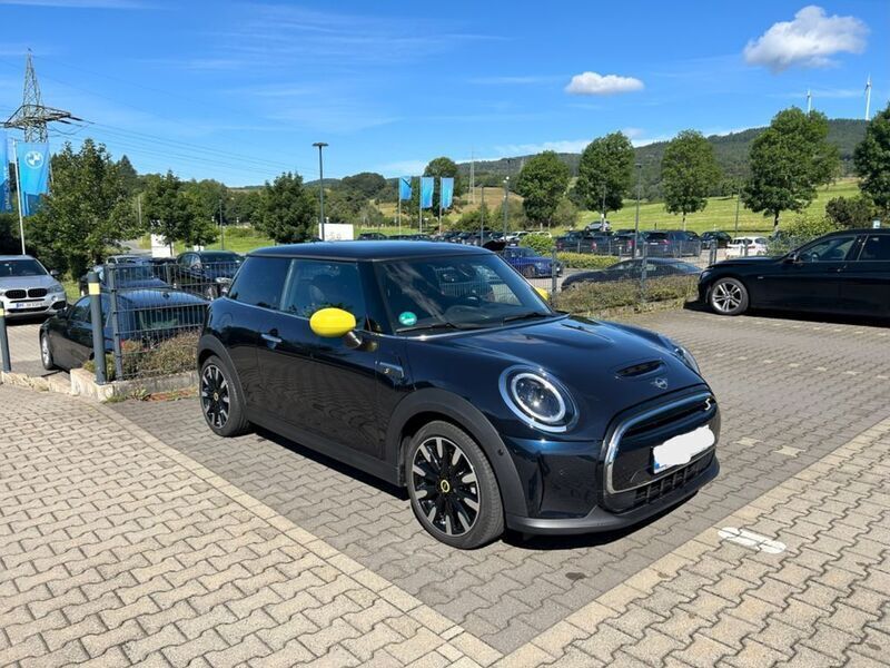Gebraucht Mini Cooper SE 135 kW (184 PS) 2021 Blau Kleinwagen