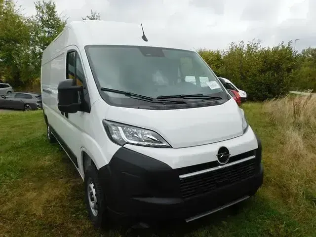 Gebraucht Opel Movano 140 PS (102 kW) 2024 Weiß Van