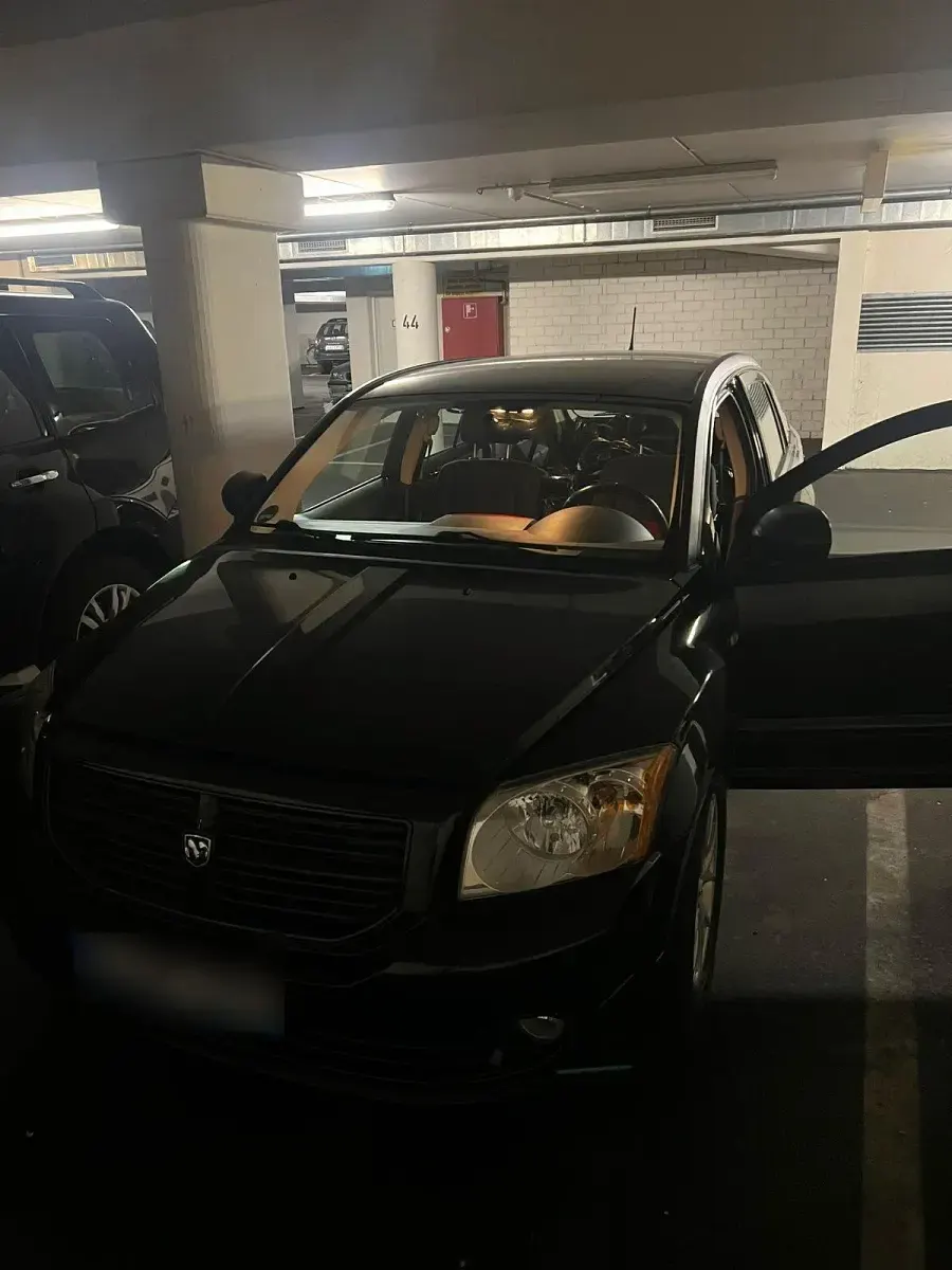Gebraucht Dodge Caliber 120 PS (88 kW) 2008 Schwarz Kleinwagen