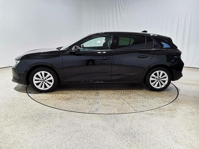 Gebraucht Opel Astra Elegance 131 PS (96 kW) 2023 Karbon schwarz (metallic) Limousine