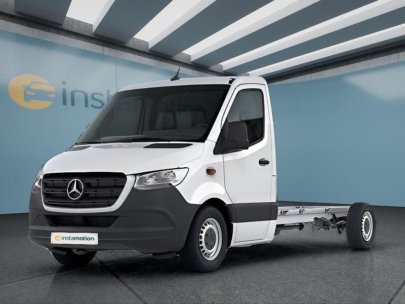 Weiß Gebraucht 2022 Mercedes Sprinter Van | 38.999 € (Teuer) - Bild 1/4