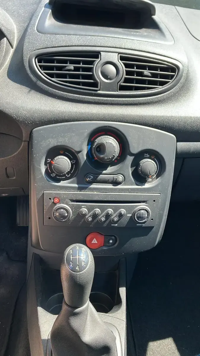 Gebraucht Renault Clio GrandTour Authentique 75 PS (55 kW) 2008 Blau Kombi