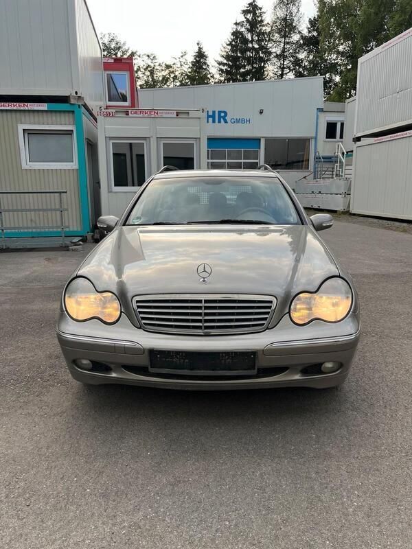 Silber Gebraucht 2004 Mercedes C200 Kombi | 2.950 € (Guter Preis) - Bild 1/4