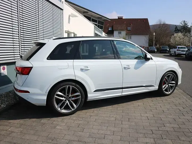 Gebraucht Audi Q7 S-Line 394 PS (289 kW) 2024 Weiß SUV