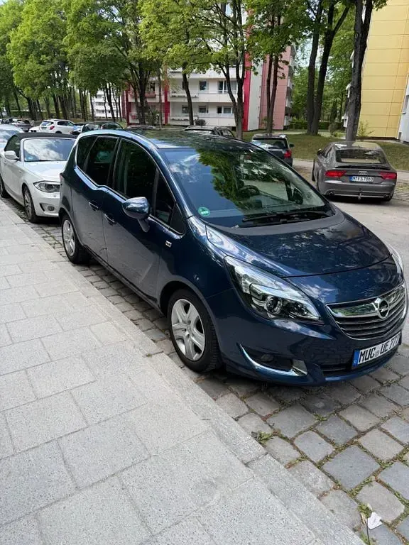 Gebraucht Opel Meriva Edition 140 PS (102 kW) 2014 Blau Van / Kleinbus