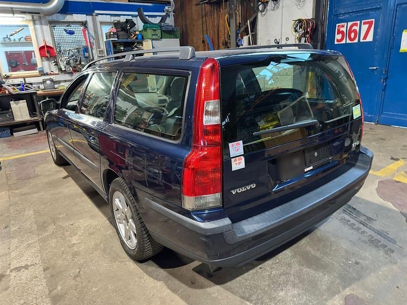 Gebraucht Volvo V70 170 PS (125 kW) 2003 Blau Kombi