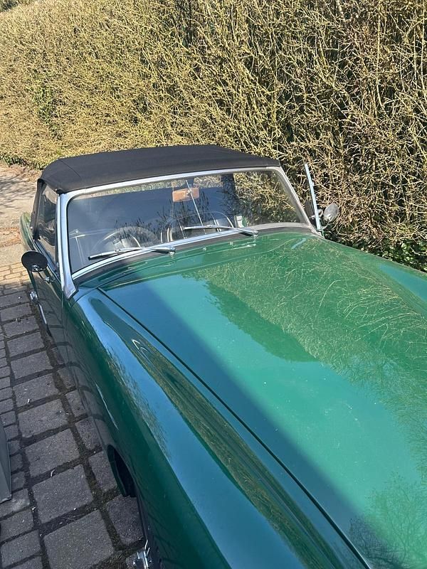 Second-hand MG Midget 54 CP (39 kW) 1967 Verde Cabrio