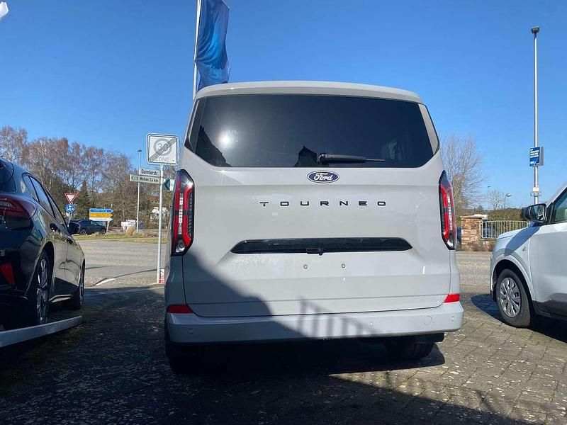 Gebraucht Ford Tourneo Custom Titanium X 170 PS (125 kW) 2026 Grey matter Van