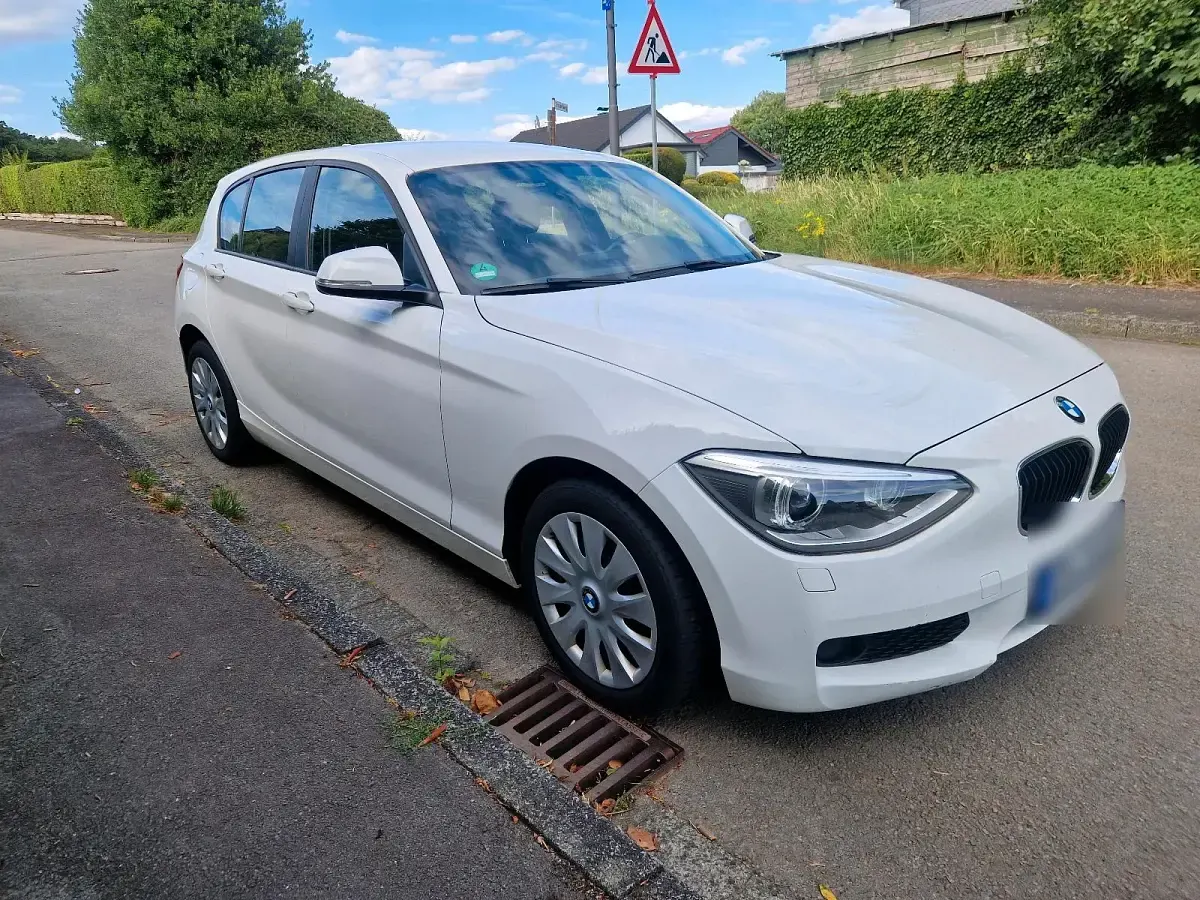 Gebraucht BMW 116 136 PS (100 kW) 2013 Weiß Kleinwagen