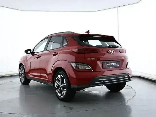 Gebraucht Hyundai Kona Select 150 kW (204 PS) 2024 Rot SUV