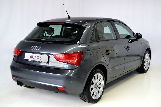 Gebraucht Audi A1 Sportback Ambition 122 PS (89 kW) 2012 Grau metallic Kleinwagen