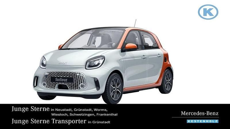 Karosserie in ice white Gebraucht 2021 Smart ForFour Electric Drive Passion Limousine | 13.330 € (Fairer Preis) - Bild 1/4