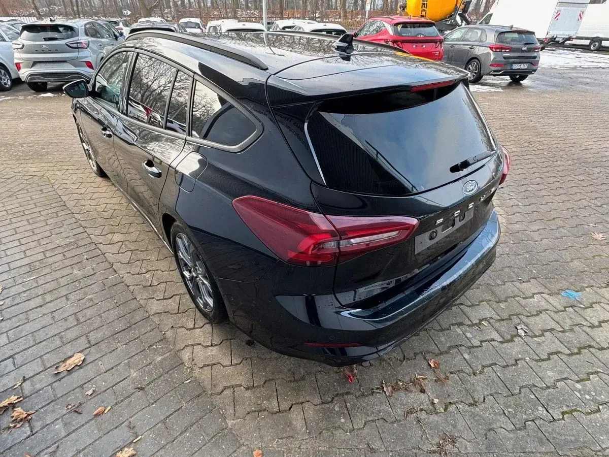 Gebraucht Ford Focus ST-Line 155 PS (114 kW) 2024 Schwarz Kombi
