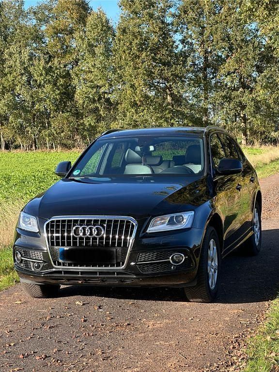 Schwarz Gebraucht 2015 Audi Q5 Design SUV | 15.800 € (Fairer Preis) - Bild 1/4