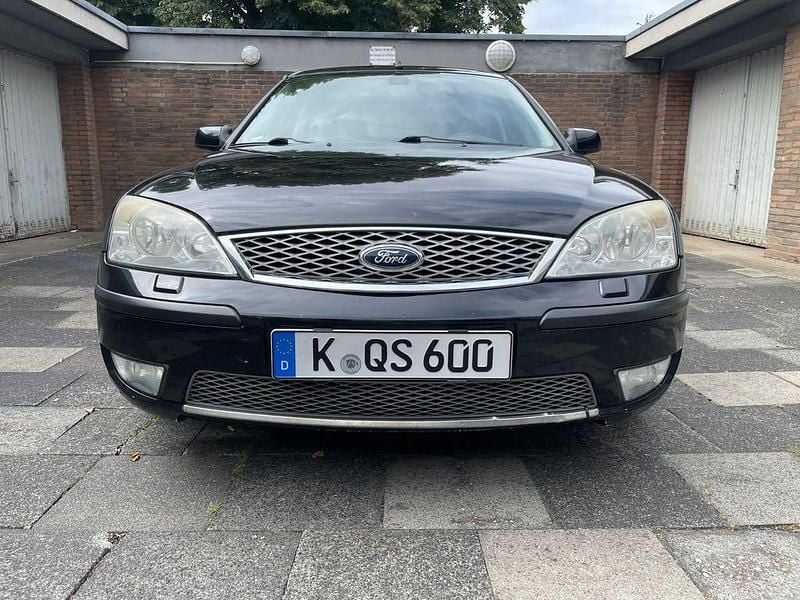 Schwarz Gebraucht 2007 Ford Mondeo Ghia Limousine | 1.850 € (Guter Preis) - Bild 1/4