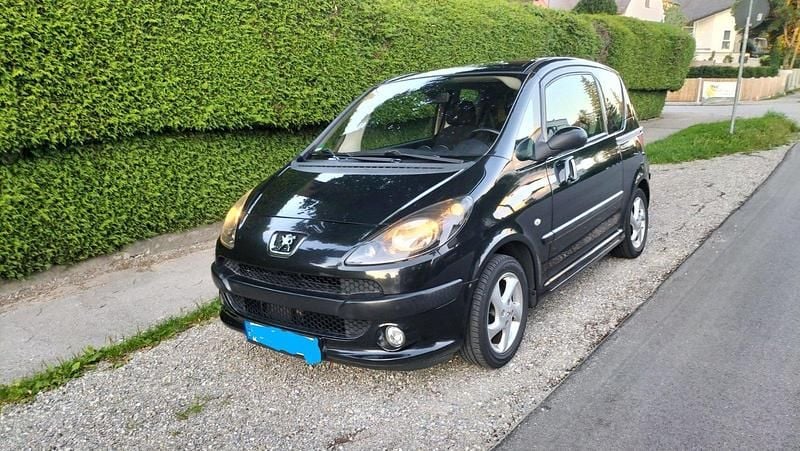 Schwarz Gebraucht 2005 Peugeot 1007 Van / Kleinbus | 3.333 € (Fairer Preis) - Bild 1/4