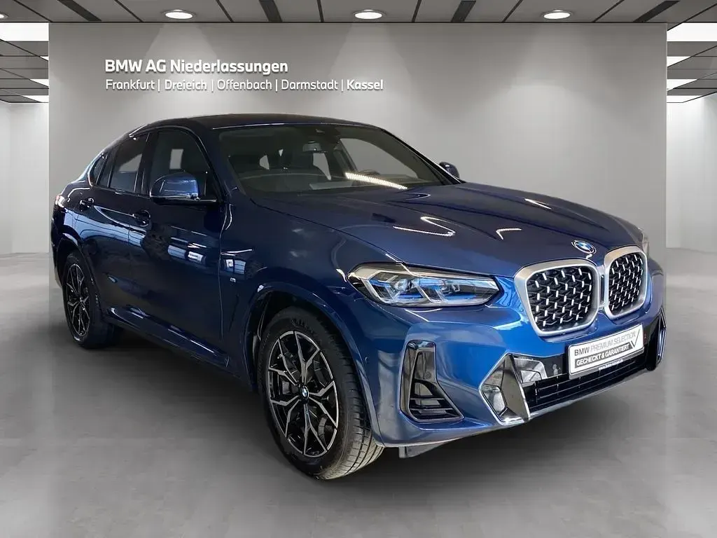 Gebraucht BMW X4 M Sport 190 PS (139 kW) 2024 Blau SUV