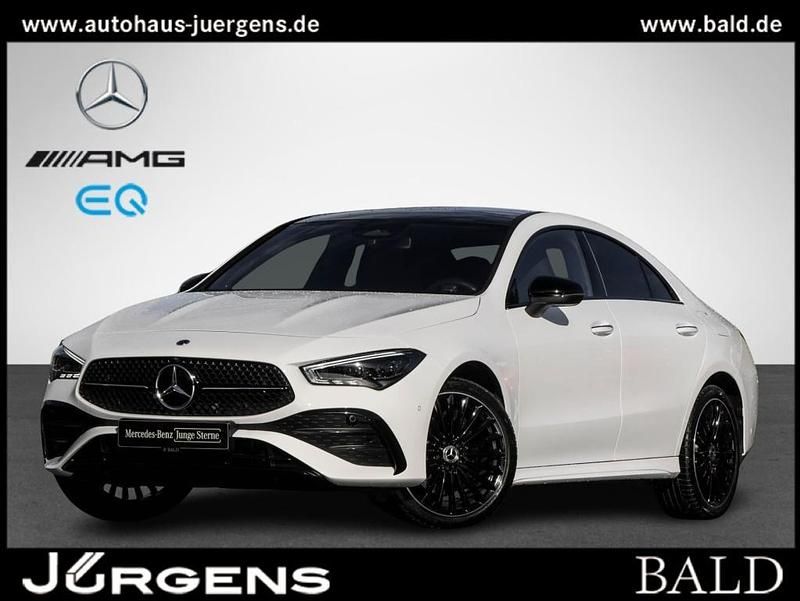 Weiss polarweiß Gebraucht 2024 Mercedes CLA250e AMG Limousine | 40.610 € (Teuer) - Bild 1/4