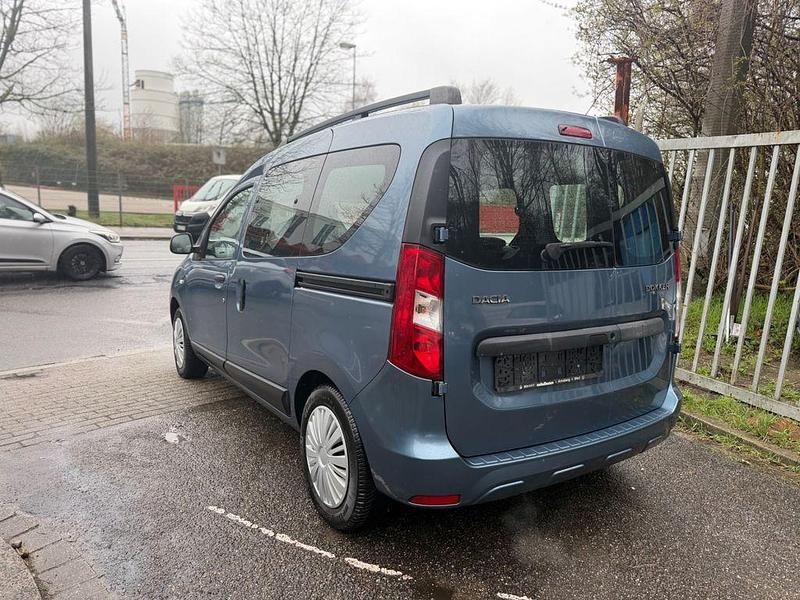 Gebraucht Dacia Dokker Lauréate 116 PS (85 kW) 2014 Blau Van / Kleinbus