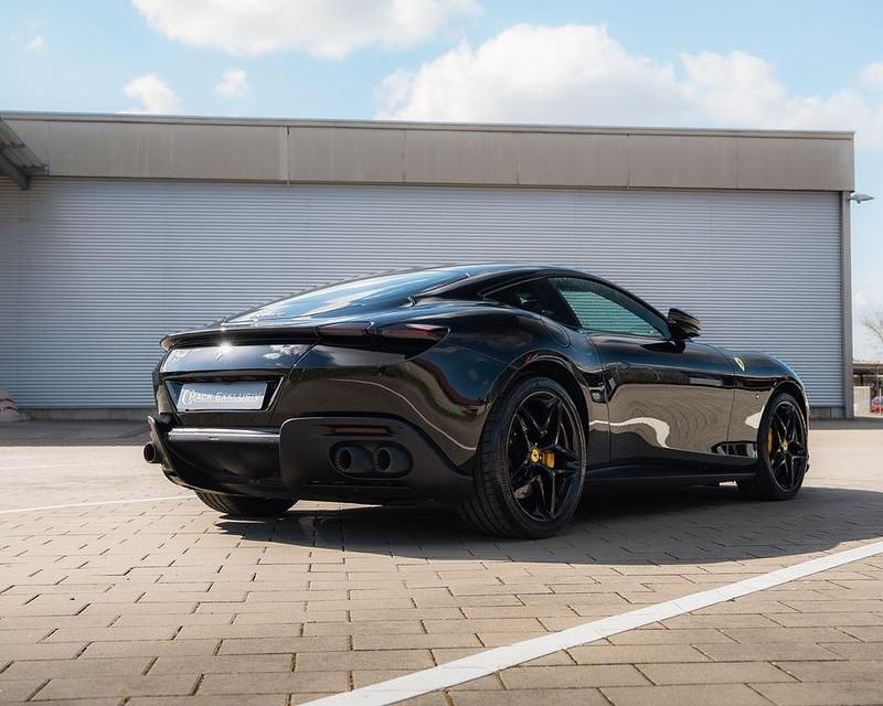 Gebraucht Ferrari Roma 620 PS (456 kW) 2024 Schwarz Coupé