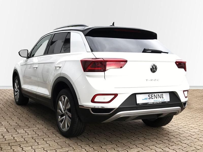 Gebraucht VW T-Roc Style 150 PS (110 kW) 2022 Weiß (pure whitedeep black perle SUV