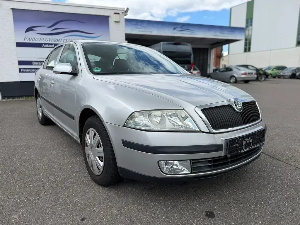 Gebraucht Skoda Octavia Ambiente 102 PS (75 kW) 2004 Silber Limousine