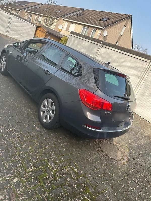 Gebraucht Opel Astra 110 PS (80 kW) 2016 Grau Kombi