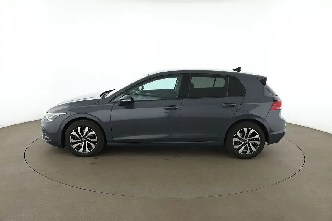 Gebraucht VW Golf VIII Active 2021 Grau Limousine