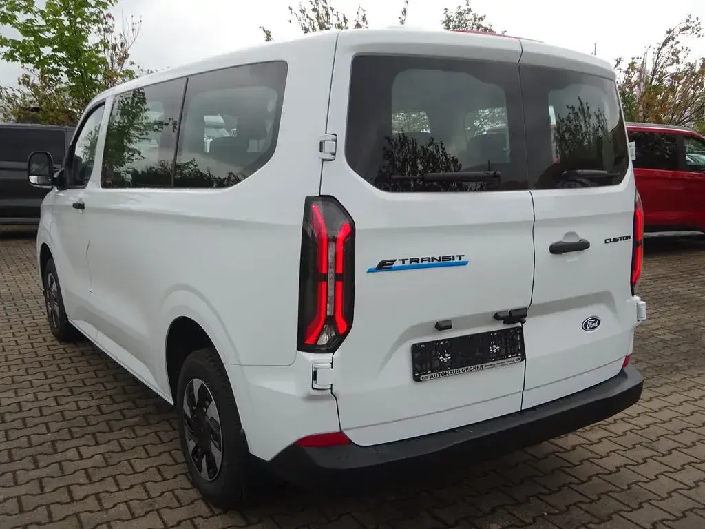 Nowe Ford E-Transit 160 kW (218 KM) 2026 Biały Van