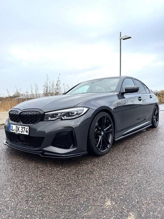 Grau Gebraucht 2020 BMW M340 M Sport Limousine | 40.000 € (Etwas zu teuer) - Bild 1/4