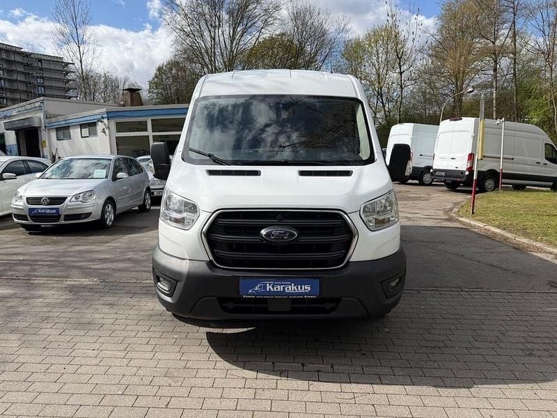 Gebraucht Ford Transit Trend 131 PS (96 kW) 2021 Weiß Van / Kleinbus