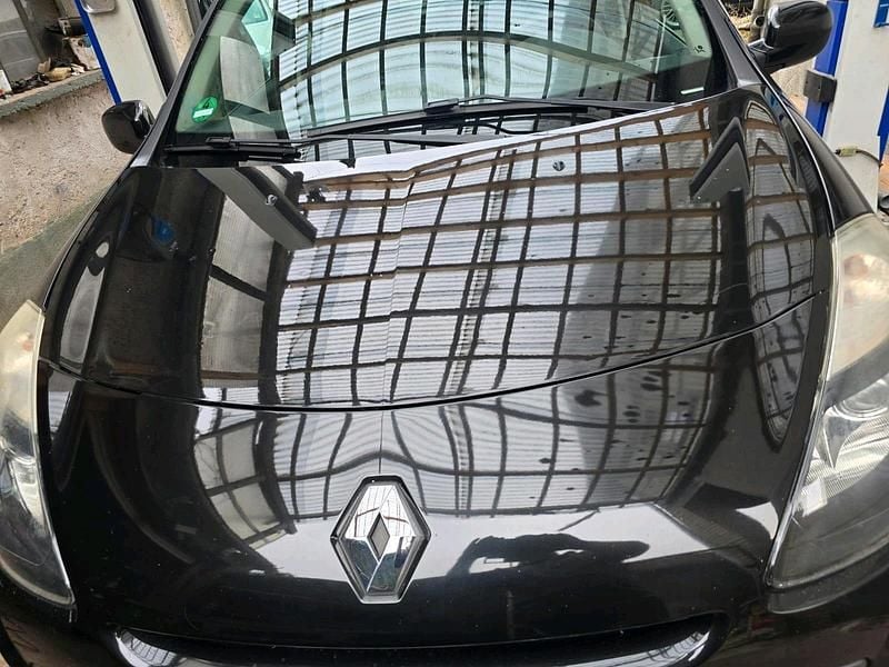 Gebraucht Renault Clio III 128 PS (94 kW) 2010 Schwarz Kleinwagen