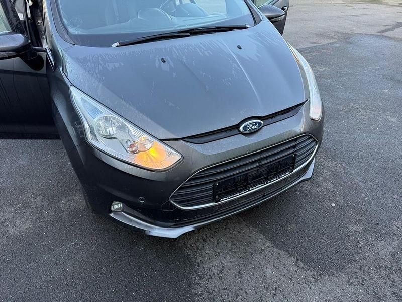 Gebraucht Ford B-MAX Colourline 95 PS (69 kW) 2015 Grün Van / Kleinbus