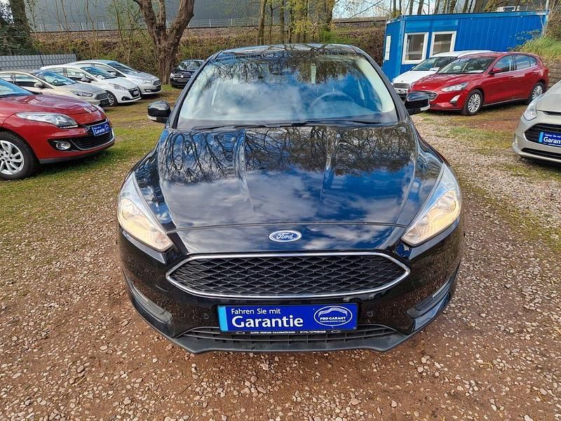 Gebraucht Ford Focus 101 PS (74 kW) 2016 Schwarz Limousine
