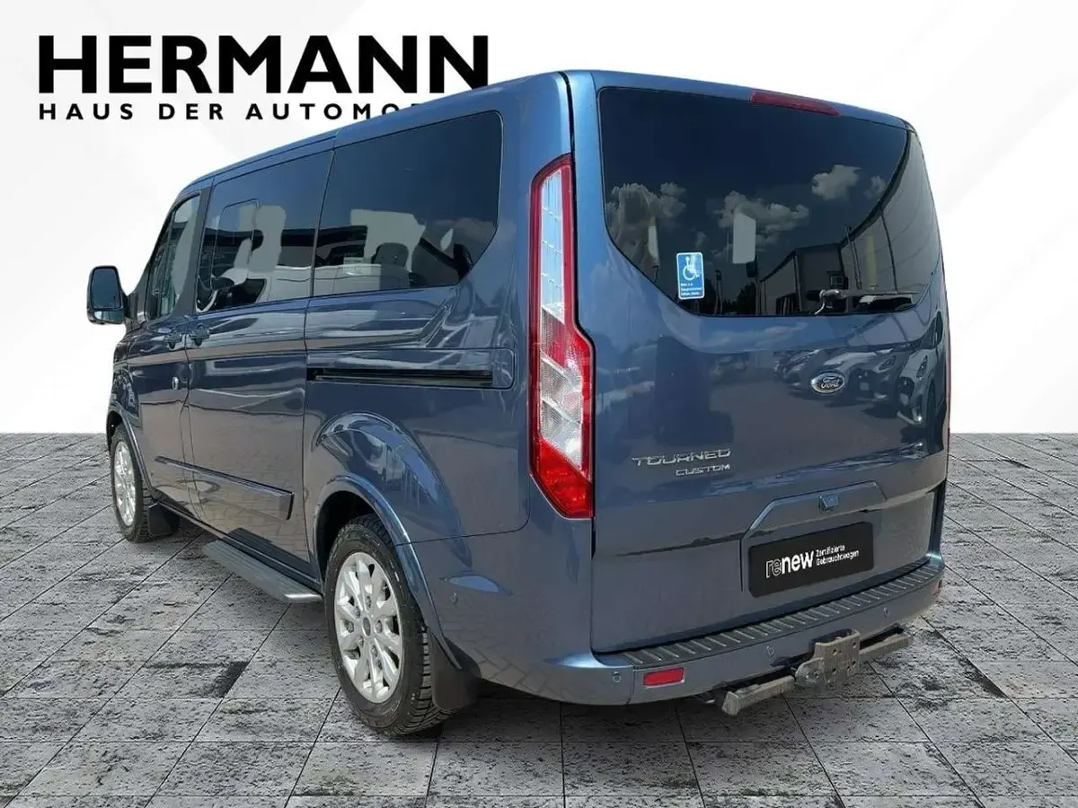 Gebraucht Ford Tourneo Custom Titanium 150 PS (110 kW) 2022 Blau Van