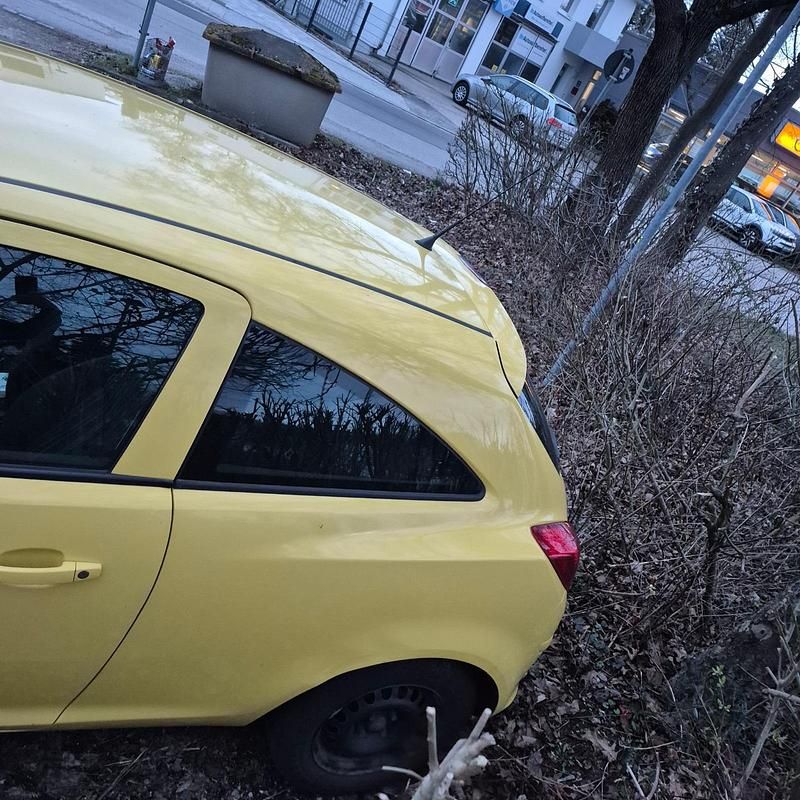Gebraucht Opel Corsa 80 PS (58 kW) 2009 Gelb Kleinwagen
