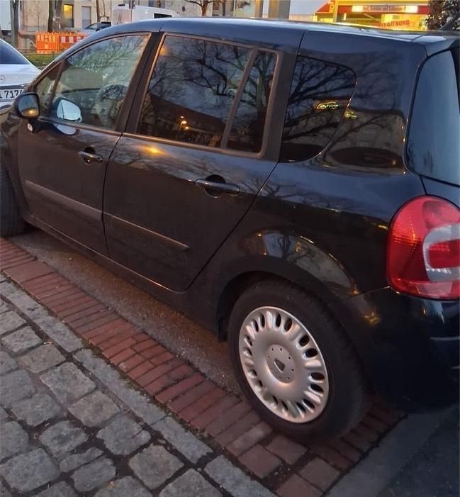 Schwarz Gebraucht 2008 Renault Modus Van / Kleinbus | 2.700 € - Bild 1/4