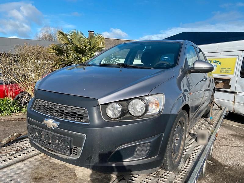 Gebraucht Chevrolet Aveo 100 PS (73 kW) 2012 Kleinwagen