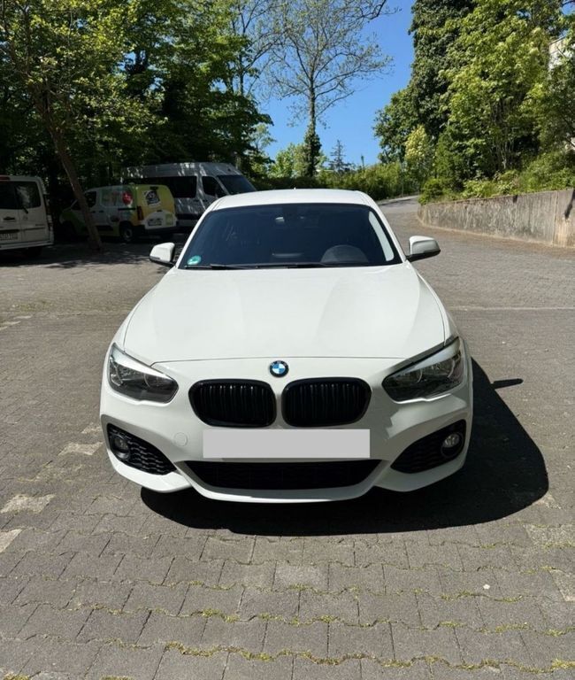 Weiß Gebraucht 2016 BMW 116 M Sport Kleinwagen | 11.800 € (Fairer Preis) - Bild 1/4