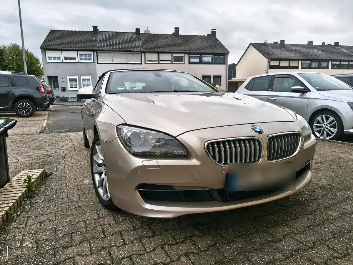 Gebraucht BMW 650 Cabriolet 407 PS (299 kW) 2011 Gold Cabrio
