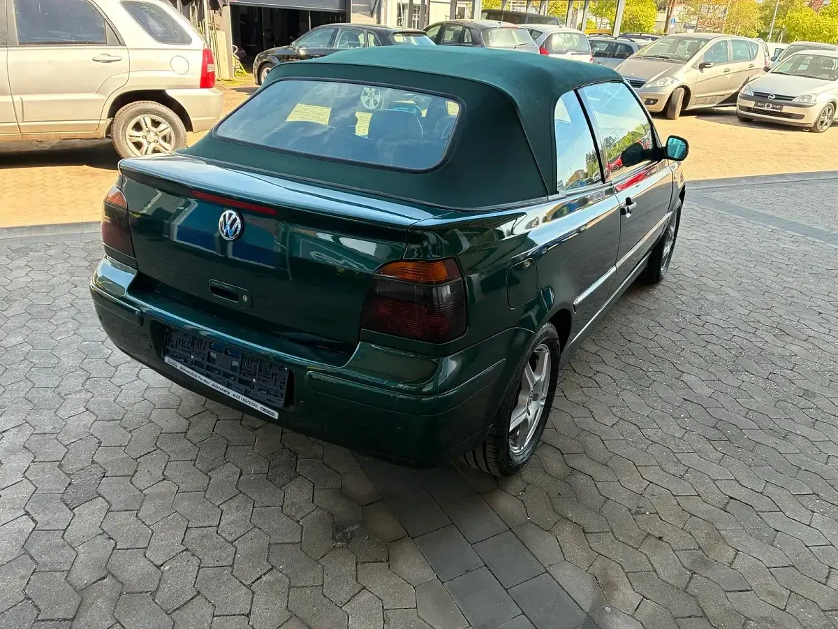 Gebraucht VW Golf 115 PS (84 kW) 2002 Grün Cabrio