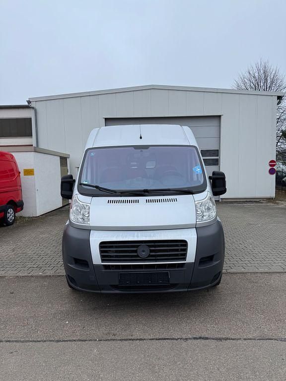 Gebraucht Fiat Ducato 131 PS (96 kW) 2011 Grau Van