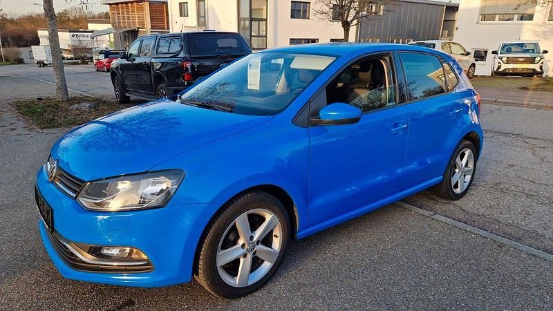 Gebraucht VW Polo Comfortline 90 PS (66 kW) 2014 Blau Kleinwagen