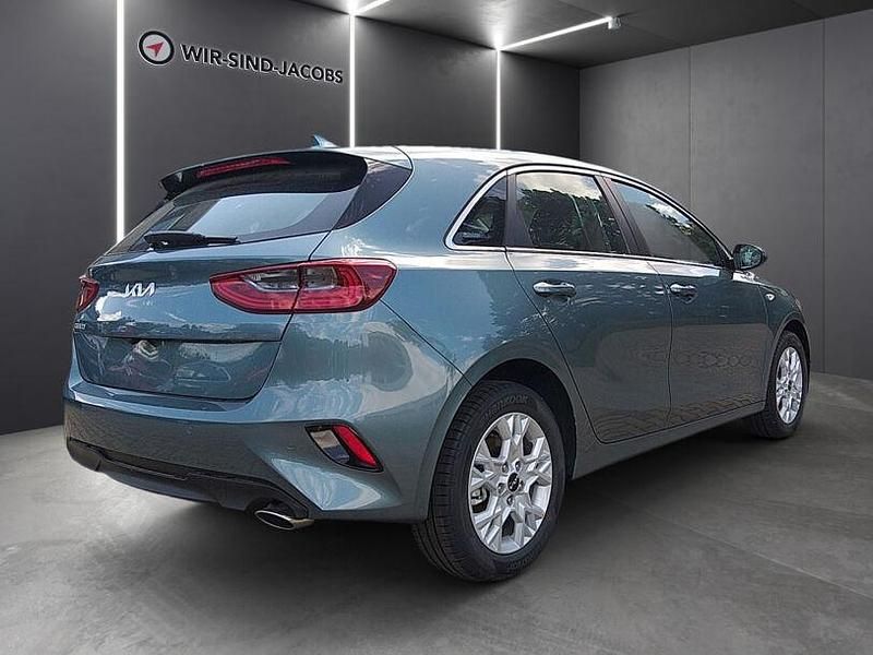 Gebraucht Kia Ceed Vision 140 PS (102 kW) 2025 Grau Kleinwagen