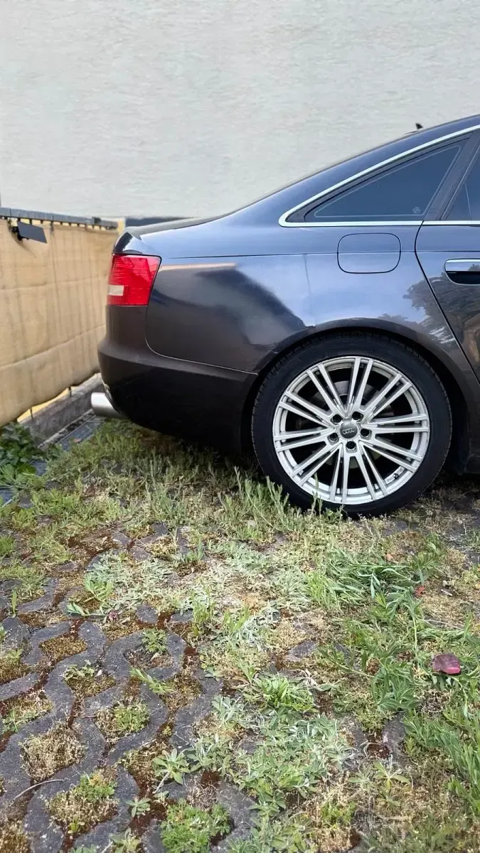 Używany Audi A6 335 KM (246 kW) 2004 Szary Sedan/Limuzyna