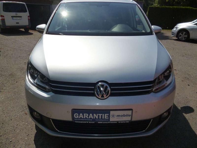 Gebraucht VW Touran Cup 105 PS (77 kW) 2015 Reflexsilber metallic Van / Kleinbus