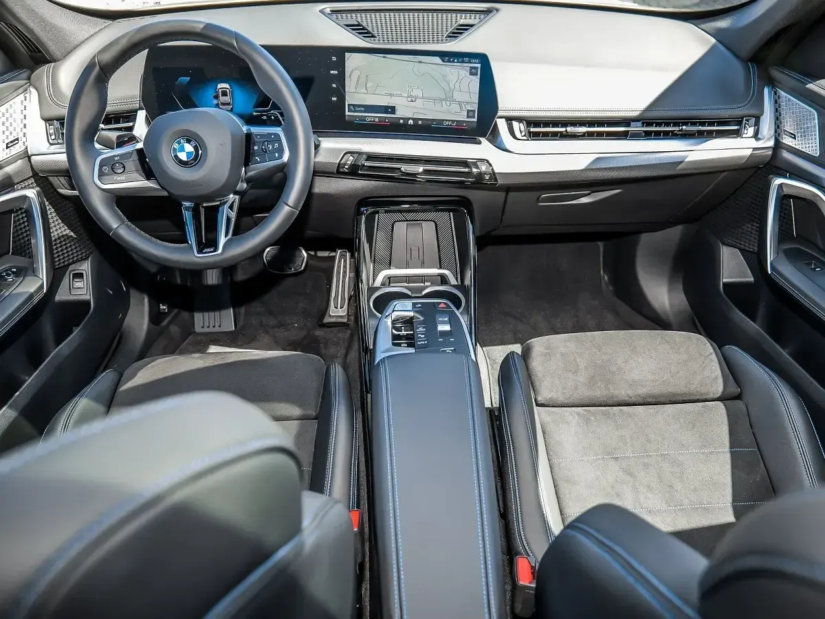 Gebraucht BMW X1 Performance 211 PS (155 kW) 2025 Spacesilber SUV