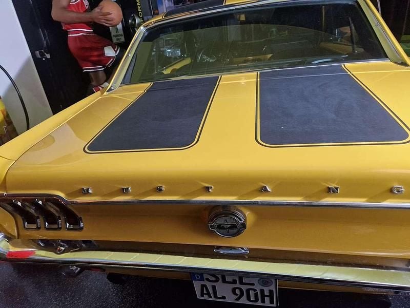 Gelb Gebraucht 1968 Ford Mustang Coupé | 36.500 € - Bild 1/4