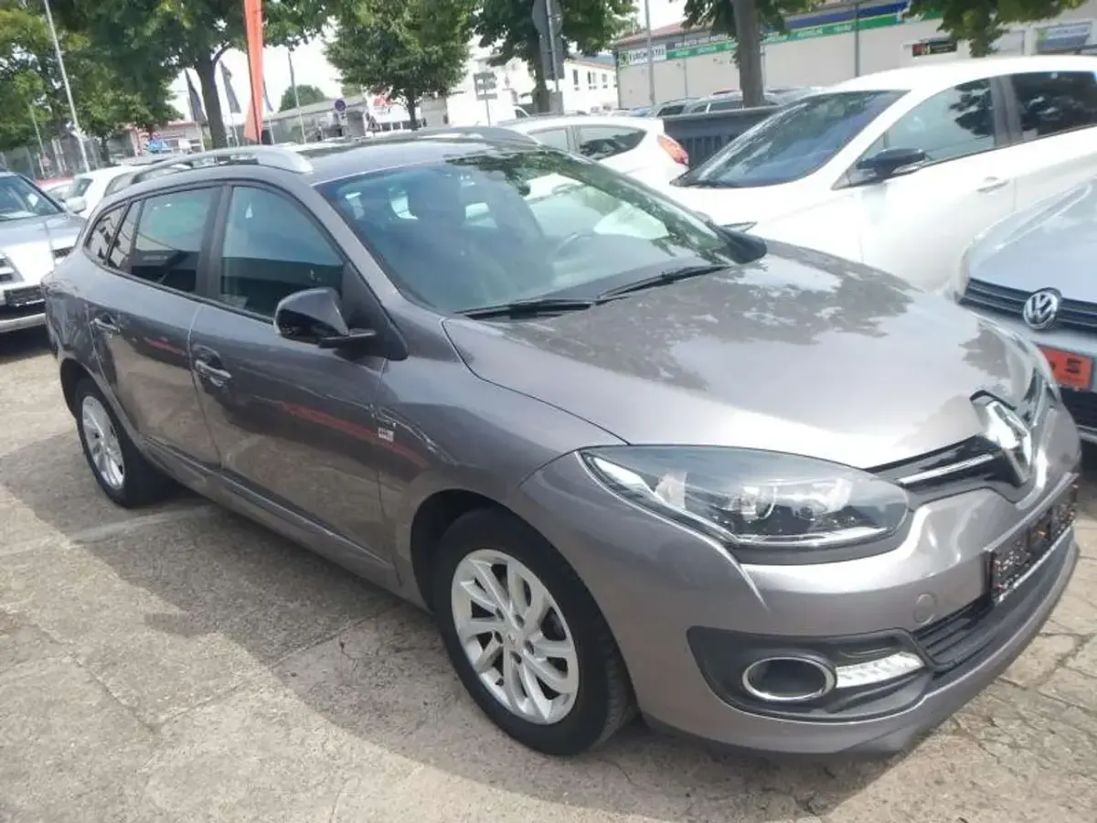 Gebraucht Renault Mégane GrandTour LIMITED 110 PS (80 kW) 2015 Grau cassiopee Kombi