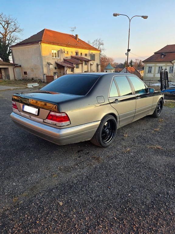 Gebraucht Mercedes S350 150 PS (110 kW) 1995 Gold Limousine